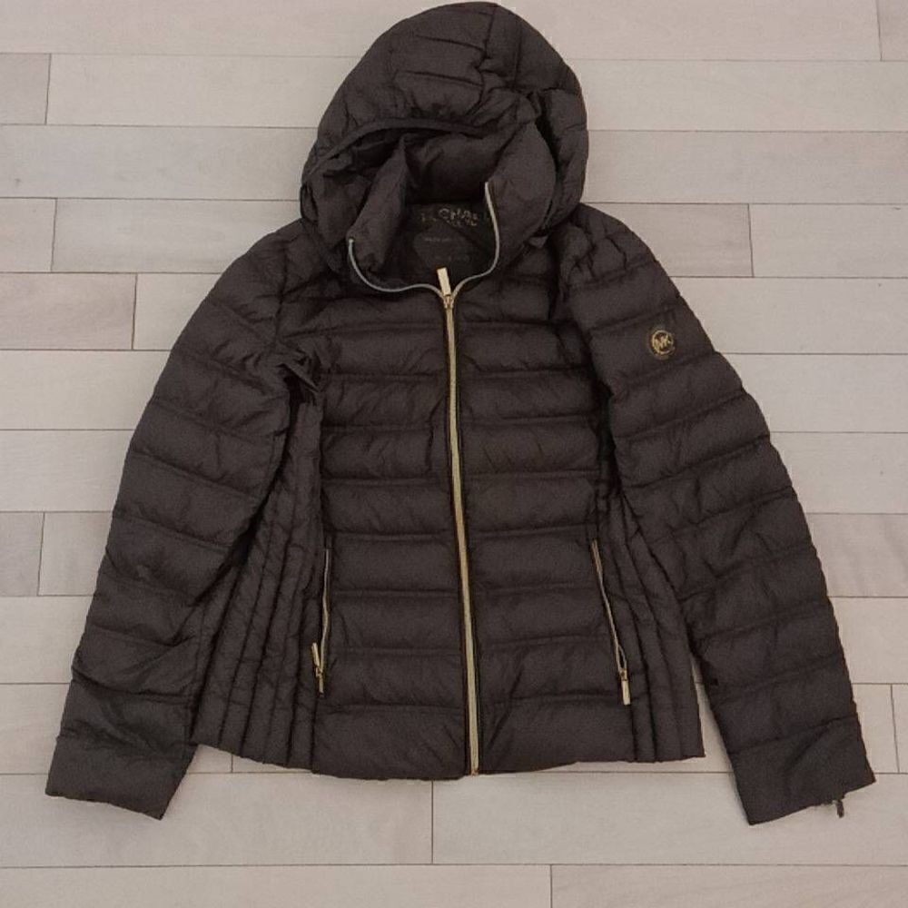 Michael Kors Women's Packable Down Fill Hoodie Puffer Jacket Brown Medium